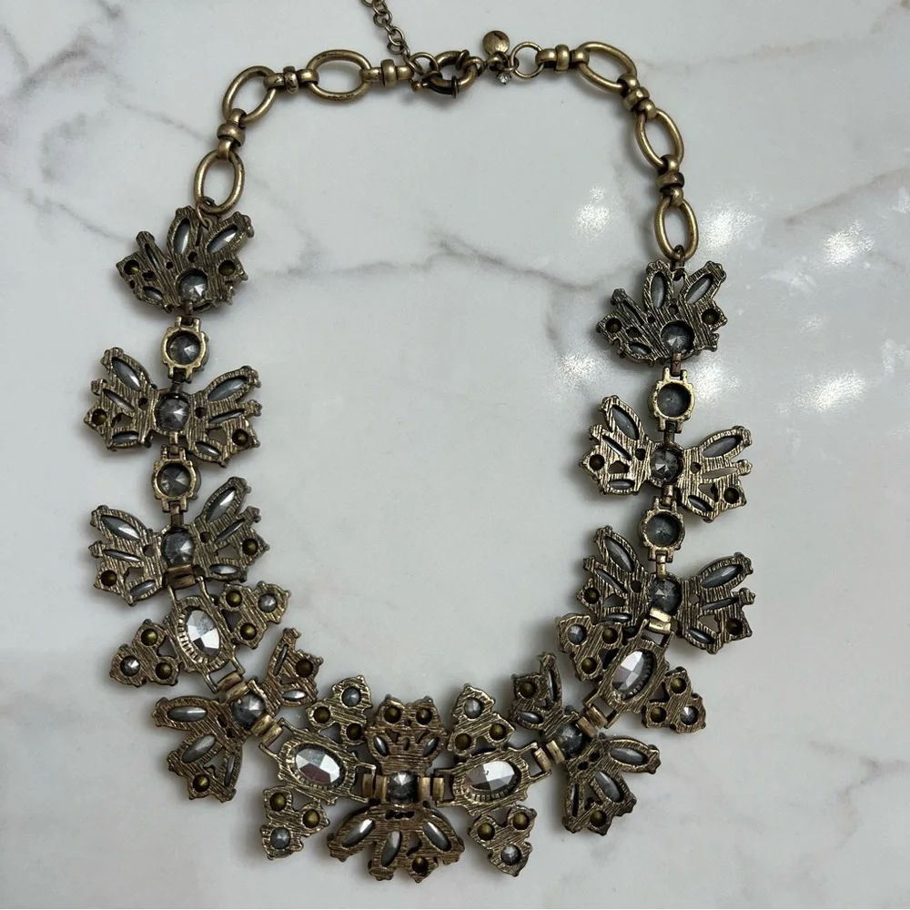 J.Crew Floral Cluster Crystal Statement Necklace - 1 Stone Missing - Picture 4 of 8